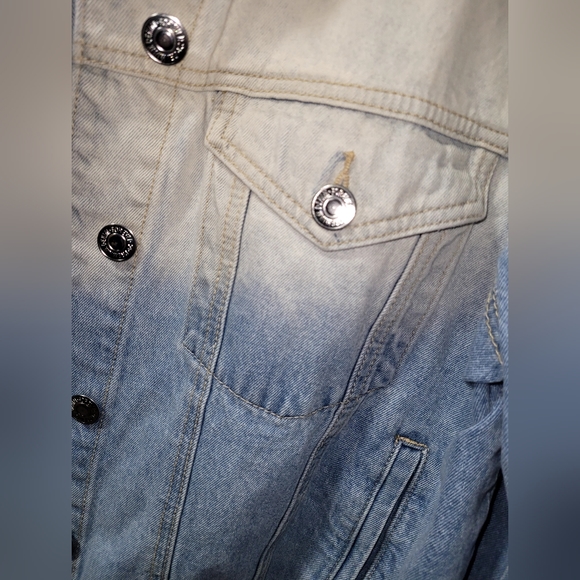 Ladies XXL Jean jacket - Picture 2 of 3